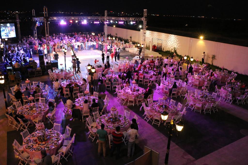Wyndham Garden Diyarbakir Hotel Buitenkant foto