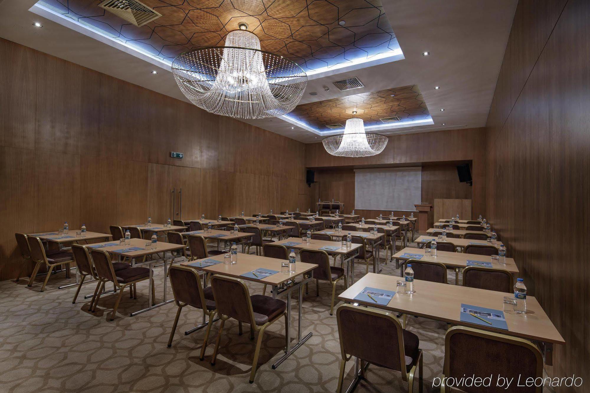 Wyndham Garden Diyarbakir Hotel Buitenkant foto